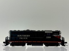 N Scale Atlas 48329 Southern Pacific GP-9 Ph. 2 Diesel Locomotive SP #240