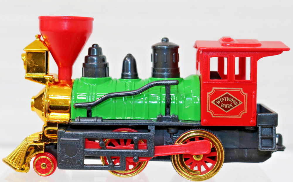 Steam Engine Strong Pull Back 6″ Die Cast & Plastic Stack Green & Red in Color