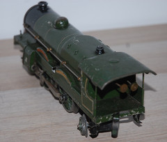 HORNBY O GAUGE CLOCKWORK 3C ‘FLYING SCOTSMAN’ LOCOMOTIVE IN GREEN LNER LIVERY