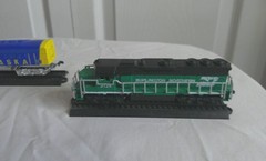 Maisto Toy Train Replica’s die cast 1:31 scale three diesel locomotive engines