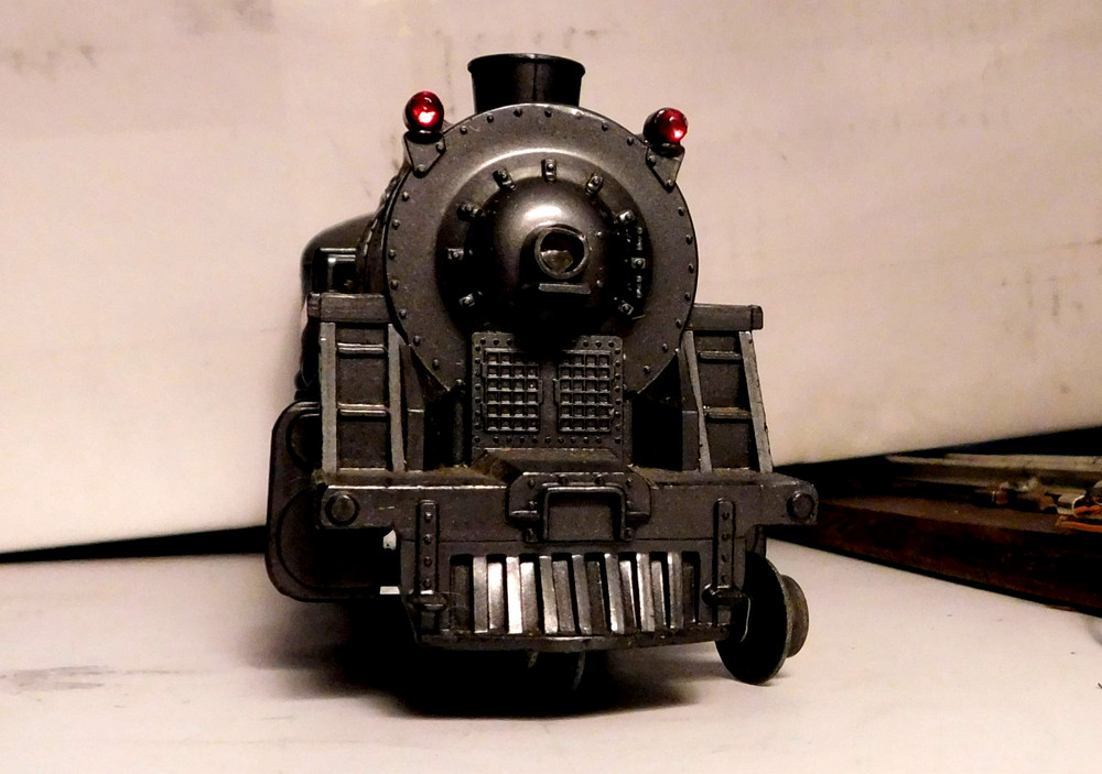 Lionel AC 2-4-2 Locomotive ~ PENNSYLVANIA ~ Light, Sound & Smoke Rd# 8141 – O