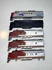 (5) Shells Only HO Scale Diesel Locomotives – Santa Fe, Amtrak & Undecorated
