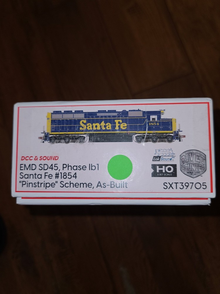 ScaleTrains-Rivet Counter HO. SANTA FE-ATSF SD45 #1854. DCC/SND. SXT39705
