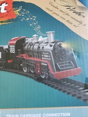 Children’s Electric Train Set Steam Locomotive Engine, Lights And Sounds, Tracks