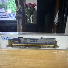 KATO N Scale GE C30-7 CSX #7007 DC Analog Diesel Locomotive 176-307