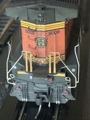 Athearn Genesis HO BNSF #5009 Dash 9-44CW DCC Sound STAY ALIVE Weathered LNIB