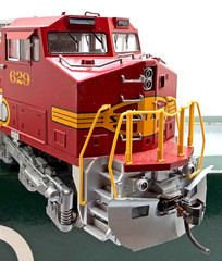 HO KATO 37-1208 GE C44-9W DASH 9 SANTA FE # 629