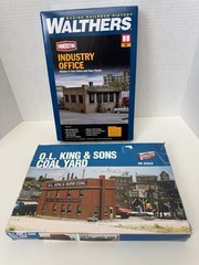 Lot Walthers HO Cornerstone Series O. L. King Sons Coal Yard Industry Office