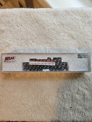 Atlas N Master Line Locomotive – Silver Series S2 New Haven #40 002 136