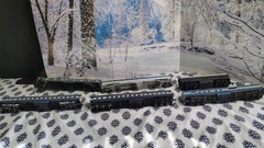 Massive lot of ho scale passenger cars, locomotives and shells READ DESCRIPTION