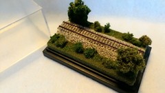 Z SCALE MINI DISPLAY CASE – GREAT FOR ANY Z SCALE LOCO OR CAR