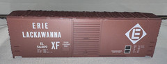Roundhouse (MDC) 40′ Modern Box Car – Kit #1107 – Erie