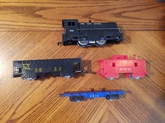 Marx Freight Train Set with #588 New York Central Switcher Locomotive Runs well