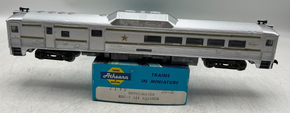 Athearn Ho Scale 2175 RDC-3 Rail Diesel Car Combine Powered Train – *Read*