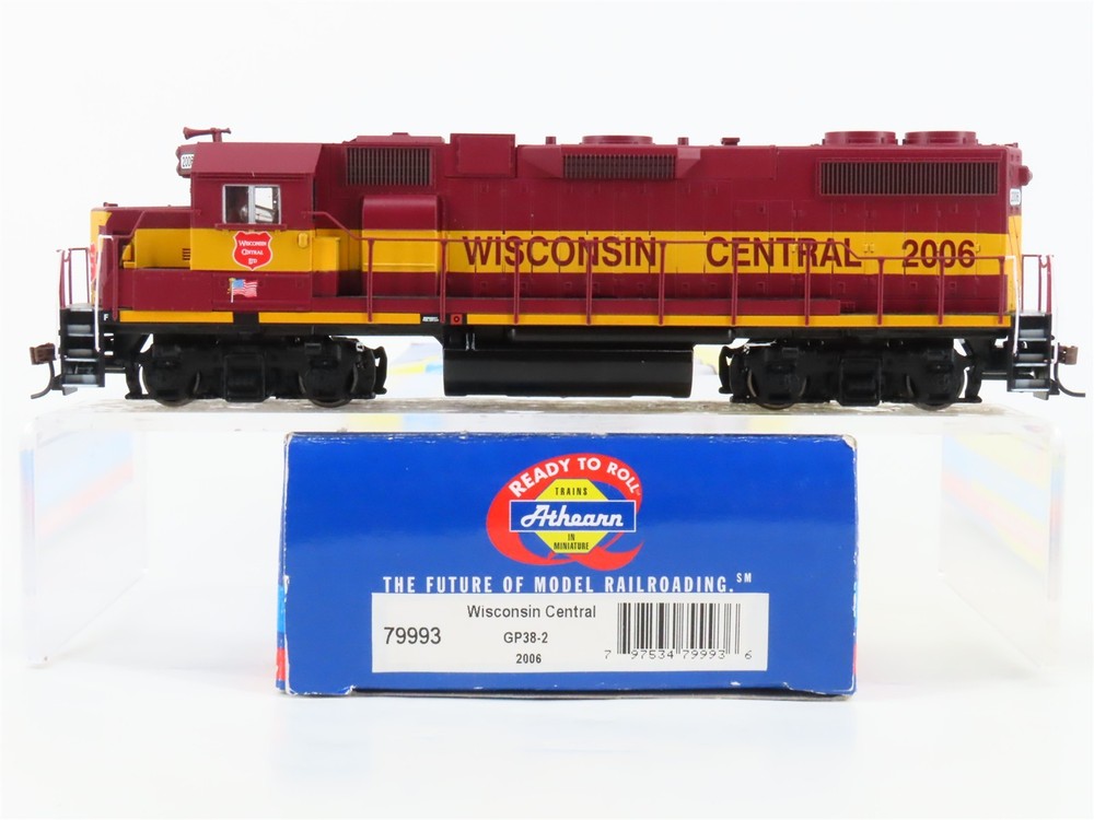 HO Scale Athearn 79993 WC Wisconsin Central EMD GP38-2 Diesel Locomotive #2006
