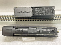 Rivarossi HO Pere Marquette 2-8-4 Berkshire Steam Locomotive and 6 Passenger Car