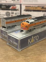 N scale Kato Western Pacific F3 A+B diesel engine set Wrong Box Lightly Used