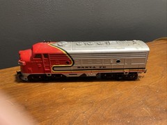 Vintage HO Scale Santa Fe F Unit Diesel Locomotive Life-Like Made in Macao Runs