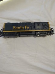 AHM, HO SCALE, SANTA FE, GP 38 DIESEL LOCOMOTIVE, Loco # 6692