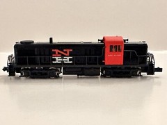N Hobby Distribution N Scale New Haven Set Diesel Loco & 4 Cars