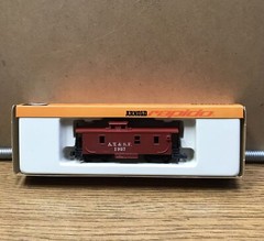Arnold Rapido N Gauge 0481-S A.T. & S.F. Caboose