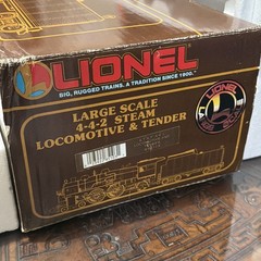 Lionel Large G Scale 8-85103 A.T.S.F. 4-4-2 Steam Locomotive & Tender – w/ Box