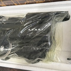 Lionel Large G Scale 8-85103 A.T.S.F. 4-4-2 Steam Locomotive & Tender – w/ Box