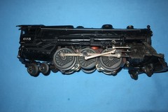 Lionel #675 Steam Locomotive. Runs and Smokes