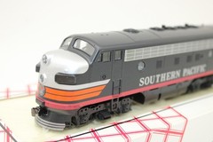 Stewart HO SP Southern Pacific Black Widow EMD F7 AB Locomotive Set DCC Ready