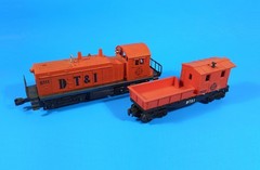 Lionel 8111 DT&I Diesel Locomotive With 9025 Caboose