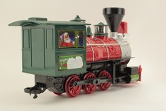 Scientific Toys G Scale Happy Holidays Express Battery Powered Locomotive