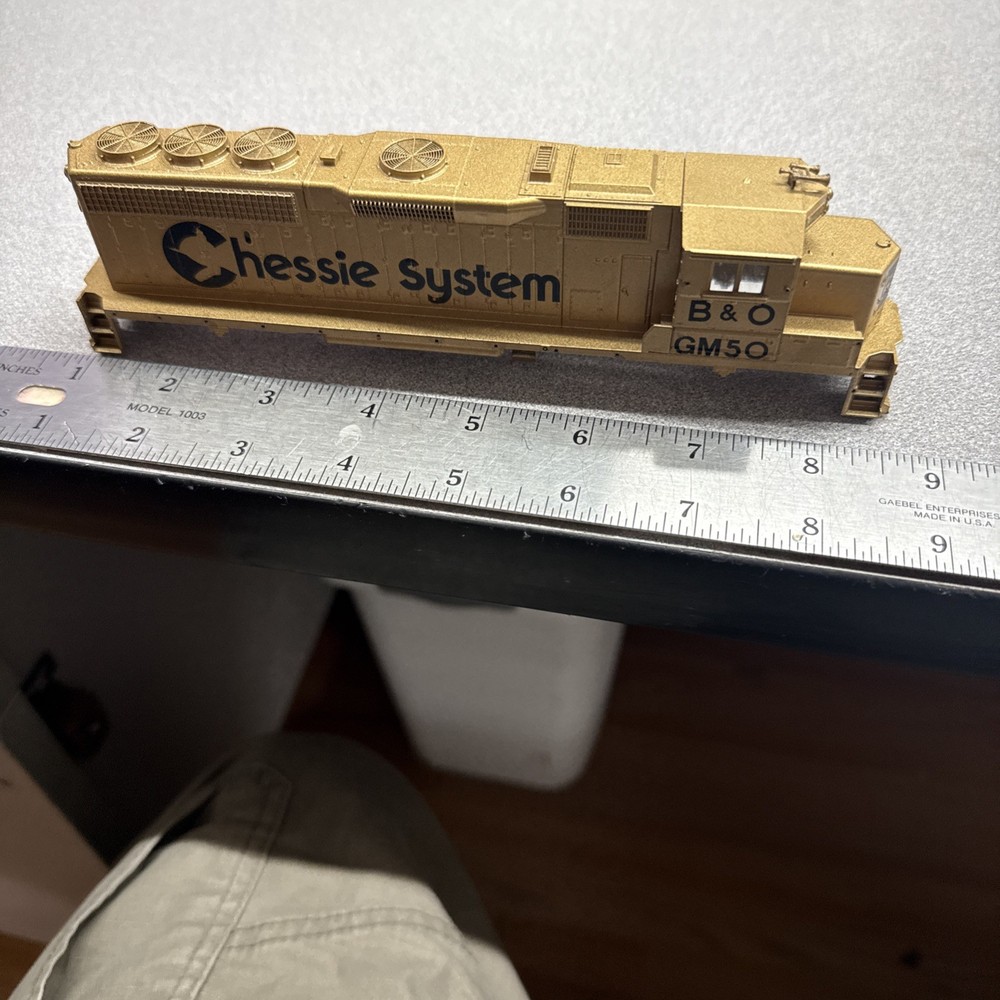 ATHEARN Shell GP40 HO B&O CHESSIE SYSTEM GM50 Special Run Gold Paint Shell Only