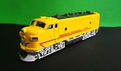 Pacific Express 1730 Pull Back Train Locomotive Engine Toysmith Toy Vintage