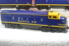 LIONEL 6-18117 & 18121 & 18122 SANTA FE, F-3, BLUE AND YELLOW, A-B-B-A, LN-BOXED