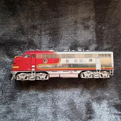 Athearn Santa Fe F-7A Phase 2 Powered Diesel Locomotive HO Scale