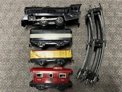 + Marx O Gauge 0-4-0 Wind Up Locomotive & NYC Tender 2 Freight Car Set READ