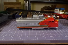 HO SHELL by Athearn Santa Fe red War Bonnet, no cab num or inserts