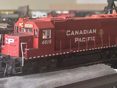 ATLAS HO GP40 GOLD DCC/ SOUND CP RAIL #4615 IN ORIGINAL BOX W/PAPERWORK NIB