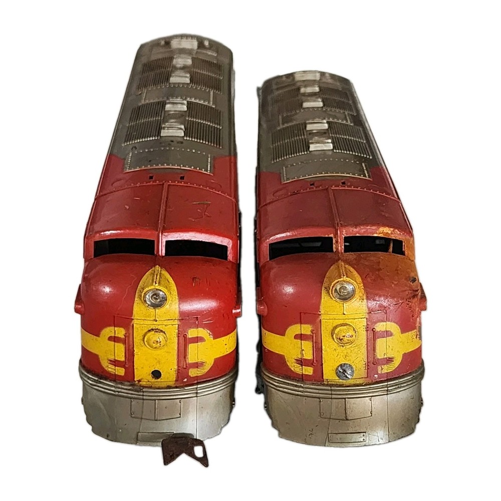 LOT OF 2 MARX 1095 SANTA FE O GAUGE DIESEL LOCOMOTIVES UNTESTED PARTS