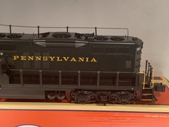 LIONEL LEGACY PENNSYLVANIA GP9 DIESEL ENGINE 2433401 ***SEE PICTURES & READ***