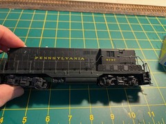 HO ATLAS / KATO PENNSYLVANIA GP-7 POWERED LOCOMOTIVE# 8797 wrong box