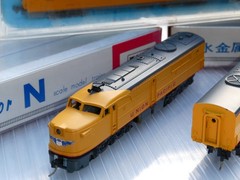 Kato Con-Cor PA-1 diesel locomotive Union Pacific A&B set 2008 2048 N Scale +