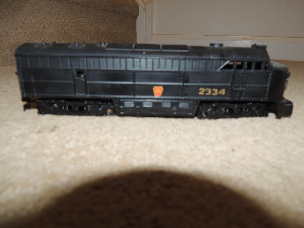 HO Pennsylvania RR C-Liner 2334 Locomotive AHM Tempo-Runs