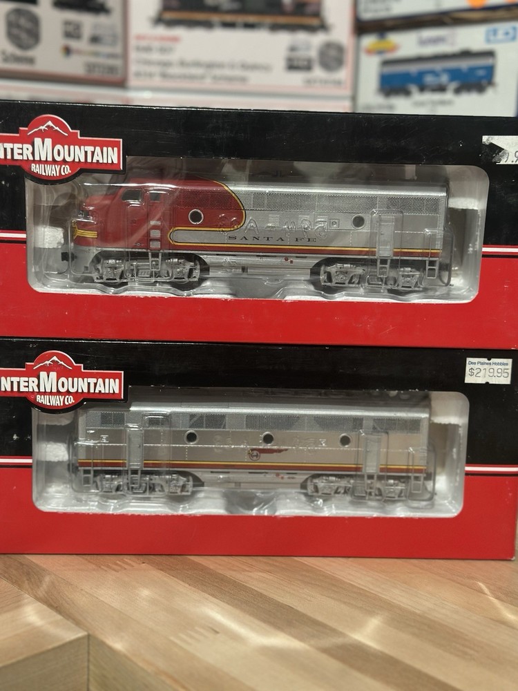 Inter Mountain Ho F3A & F3B Santa Fe Warbonnet DCC Sound #21 Lightly Used