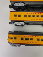 Williams Passenger Cars Union Pacific O Gauge 4-Car Set Box Lights