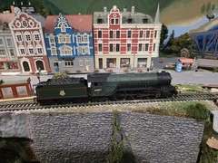 Bachmann Branchline BR Class V2 Locomotive OO Scale DC