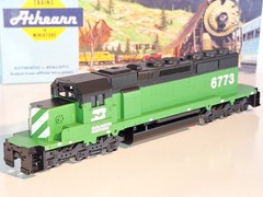 Athearn 4483 Bur Nrthrn SD40 Co-Co Diesel Loco. New Old Stock. Mint Cond. Box.HO