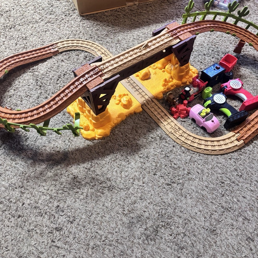 GeoTrax T2750 Toy Story 3 Exploding Bridge