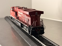 Intermountain – Canadian Pacific ES44AC Locomotive #8731 – DCC Non-Sound