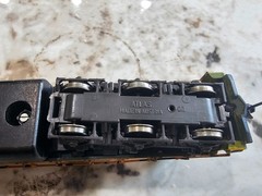 Pair Atlas HO Custom Chessie System C&O SD24 High Hood Diesel Locos 8256 8257